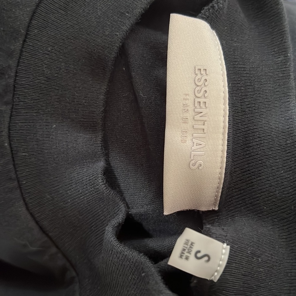Fear of god essentials tee 2022 ‘stretch limo’ black tee - Picture 3 of 5